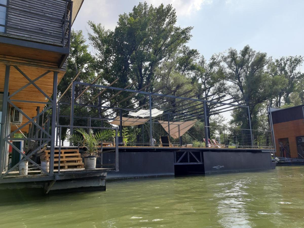 B&B Botel Charlie Belgrade Extérieur photo