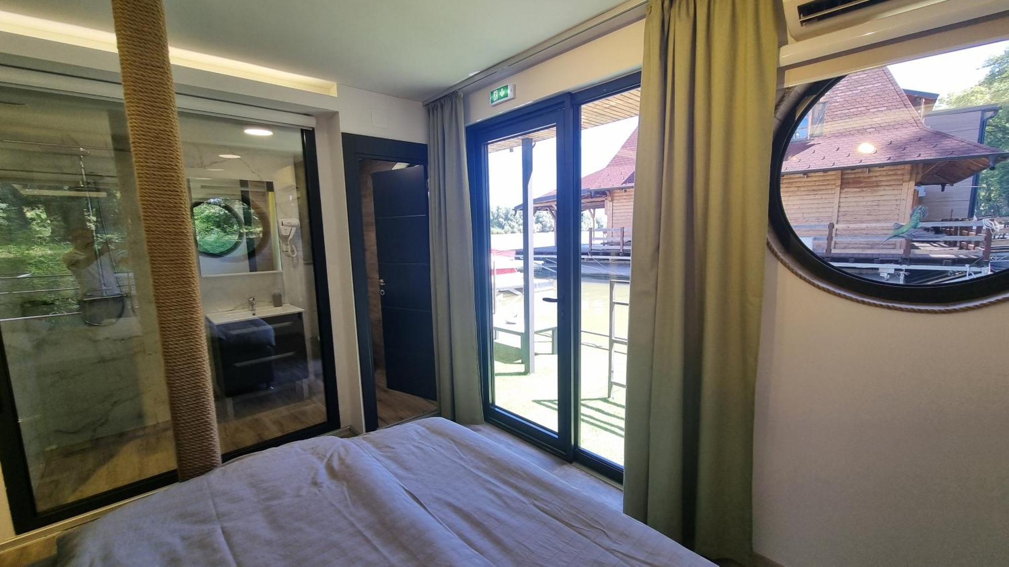 B&B Botel Charlie Belgrade Chambre photo